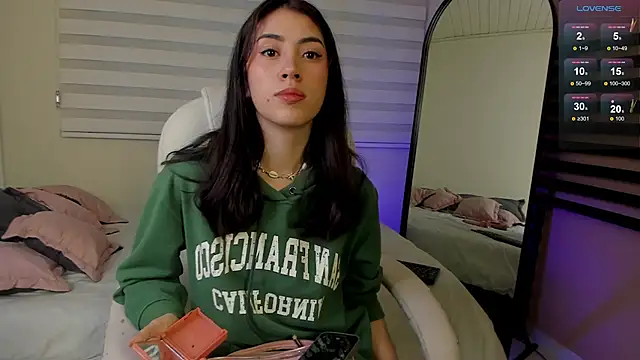 Snapshot of Catyloves chatting on November 20, 2025, 9:58 pm Catyloves online show from November 20, 2025, 9:58 pm