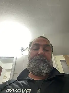 Snapshot of ros217 chatting on January 9, 2026, 8:54 pm ros217 online show from January 9, 2026, 8:54 pm