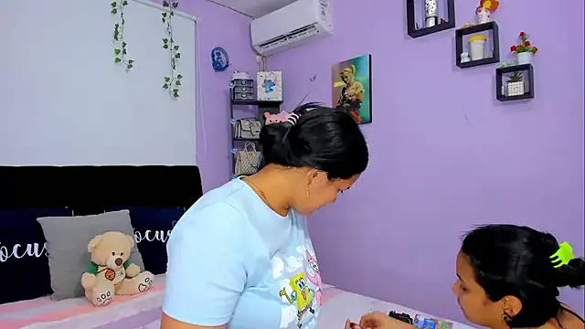 sara mendez2 online show from January 9, 2025, 11:56 pm