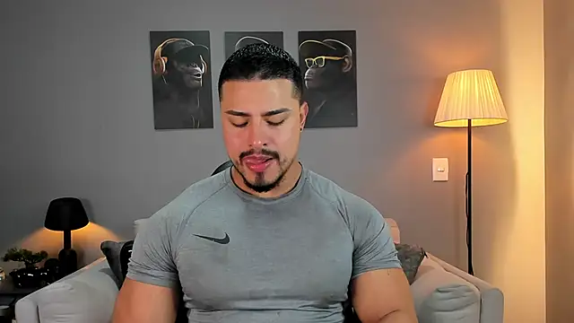 ApoloMakris online show from November 23, 2025, 3:45 pm