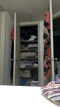 TimidTemptation online show from September 14, 2025, 2:16 pm