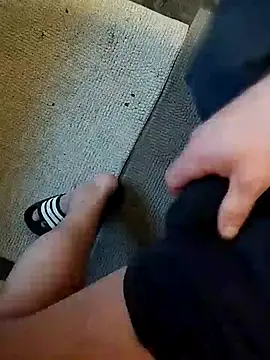 Snapshot of fabs89 chatting on November 23, 2025, 6:57 am fabs89 online show from November 23, 2025, 6:57 am