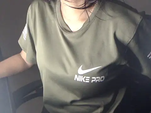 Snapshot of DevilErin chatting on January 17, 2026, 3:50 pm DevilErin online show from January 17, 2026, 3:50 pm