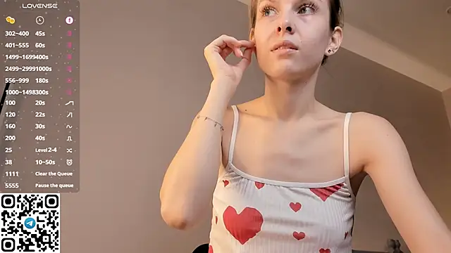 tyty piupiu online show from November 25, 2025, 6:08 pm