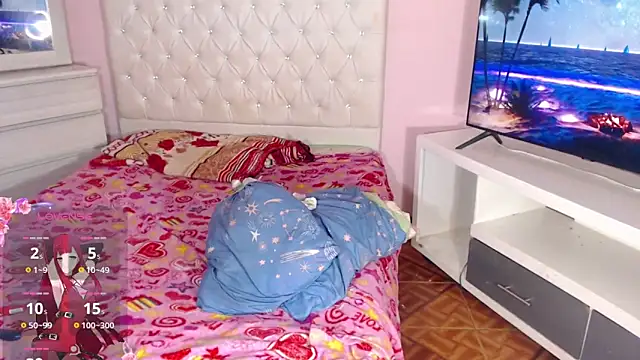 DannaDocell online show from February 10, 2025, 8:42 am