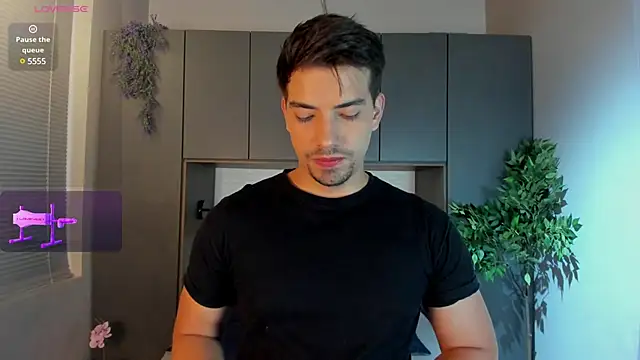 Ian Daviz online show from February 5, 2025, 8:14 pm