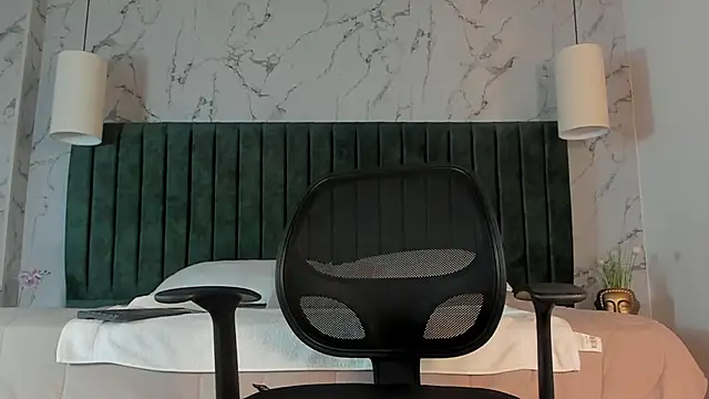 Ian Daviz online show from March 21, 2025, 8:50 pm