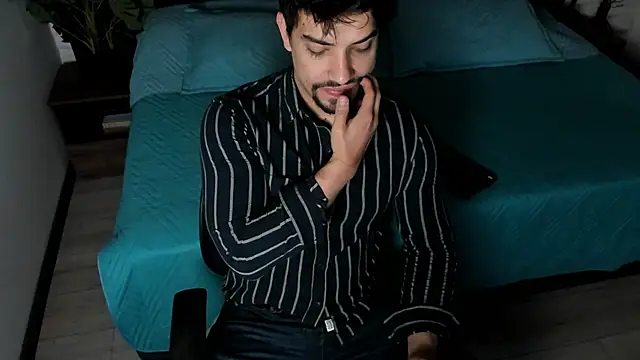 Ian Daviz online show from October 23, 2025, 12:15 pm