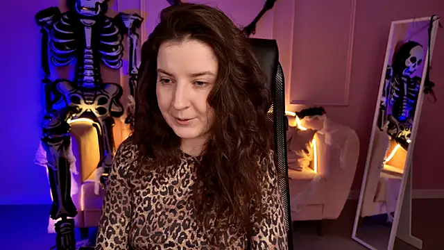 JackieByrd online show from October 18, 2025, 1:12 pm