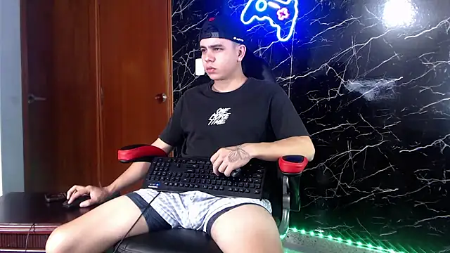 maty hardx online show from December 4, 2024, 3:10 pm