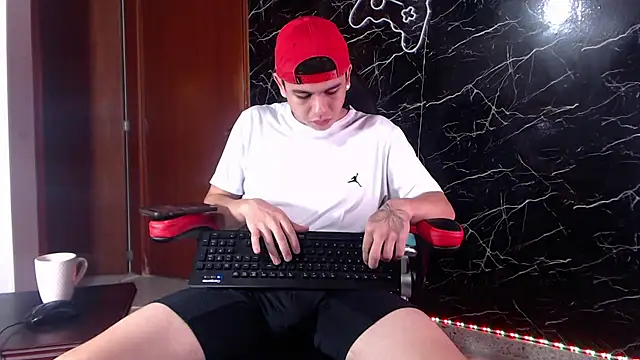 maty hardx online show from January 25, 2025, 11:44 am