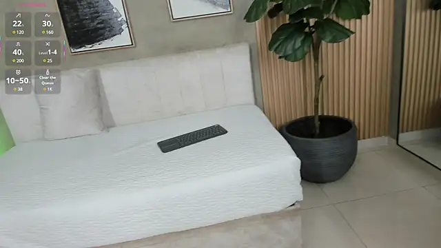 Snapshot of nina_soul chatting on January 22, 2025, 1:00 pm nina soul online show from January 22, 2025, 1:00 pm
