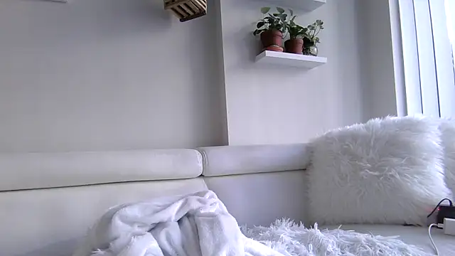 Snapshot of badblondebunny chatting on October 6, 2025, 9:45 pm badblondebunny online show from October 6, 2025, 9:45 pm