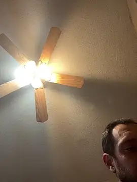 Snapshot of SmokingSloth chatting on November 25, 2025, 2:55 am SmokingSloth online show from November 25, 2025, 2:55 am