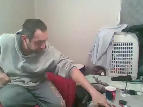 Snapshot of SmokingSloth chatting on November 26, 2025, 5:47 pm SmokingSloth online show from November 26, 2025, 5:47 pm