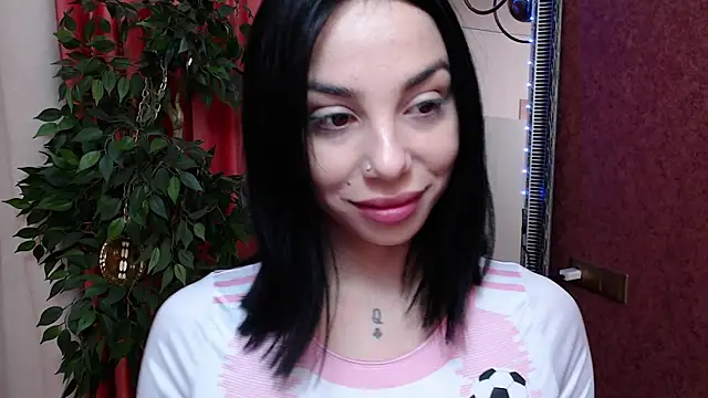 MissJuliax online show from November 28, 2025, 6:49 am