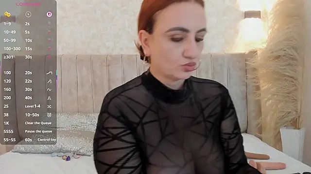 Snapshot of mia_lourence chatting on October 19, 2025, 11:44 am mia lourence online show from October 19, 2025, 11:44 am