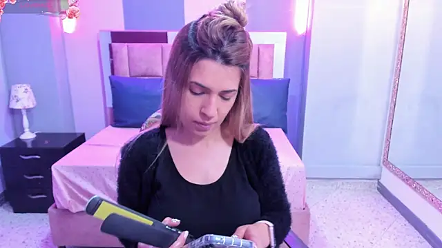 Snapshot of EvaaLovia1 chatting on January 29, 2025, 1:17 pm EvaaLovia1 online show from January 29, 2025, 1:17 pm