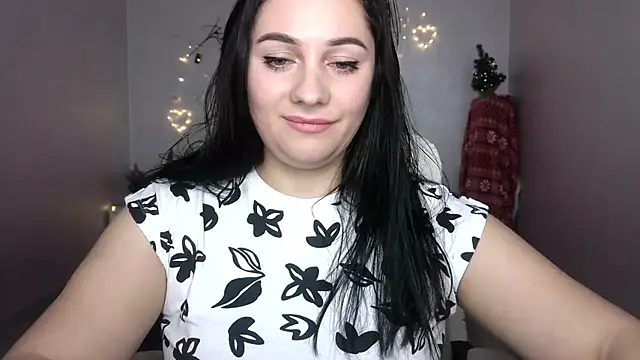 Emelyblum online show from January 5, 2025, 11:33 pm