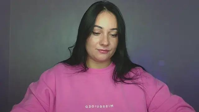 Emelyblum online show from September 23, 2025, 8:23 pm