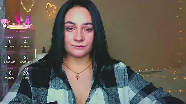 Emelyblum online show from November 13, 2025, 10:30 pm