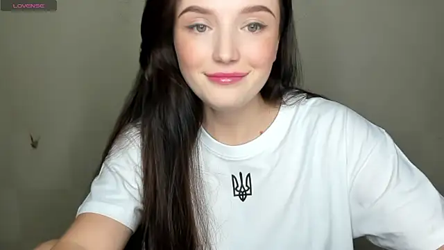 Snapshot of EvaaMillerr99 chatting on December 25, 2024, 10:16 pm EvaaMillerr99 online show from December 25, 2024, 10:16 pm