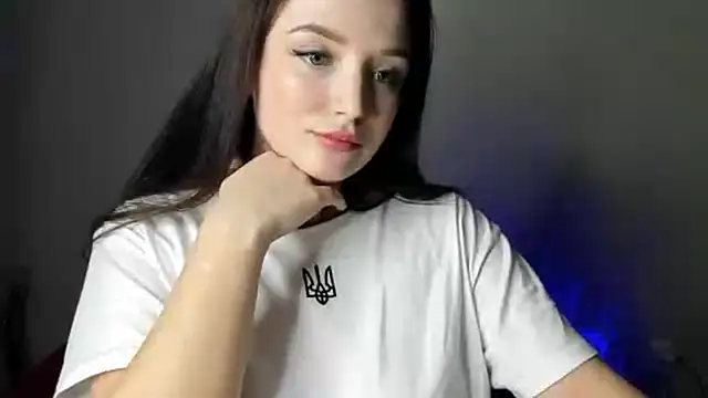 Snapshot of EvaaMillerr99 chatting on February 14, 2025, 10:36 pm EvaaMillerr99 online show from February 14, 2025, 10:36 pm