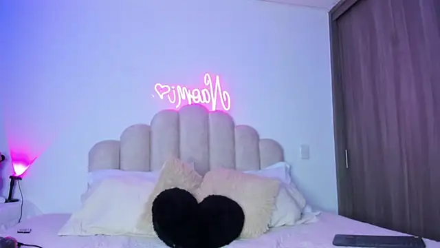 NaomiAsha online show from February 23, 2026, 8:17 pm