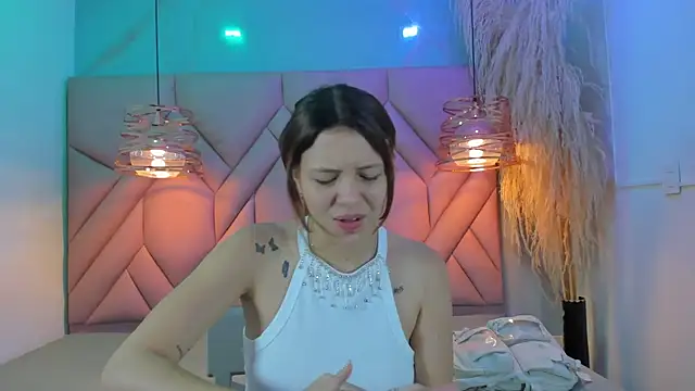 AngelaaCute  online show from December 27, 2024, 11:50 am