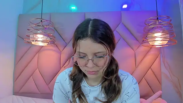 AngelaaCute  online show from February 7, 2025, 3:30 pm