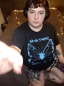 Snapshot of LadyRochester chatting on January 16, 2026, 9:19 pm LadyRochester online show from January 16, 2026, 9:19 pm