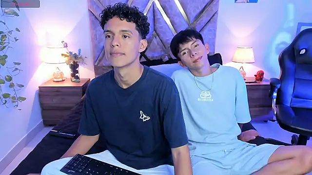 Snapshot of nickolas_moon chatting on September 28, 2025, 6:13 pm nickolas moon online show from September 28, 2025, 6:13 pm