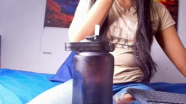 anisha x online show from October 28, 2025, 7:16 pm