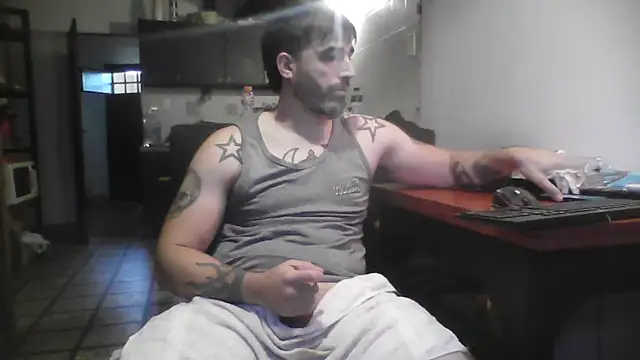 Snapshot of ozzypsico13 chatting on November 13, 2025, 9:36 pm ozzypsico13 online show from November 13, 2025, 9:36 pm