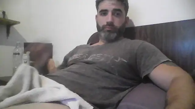 Snapshot of ozzypsico13 chatting on February 1, 2026, 9:13 pm ozzypsico13 online show from February 1, 2026, 9:13 pm