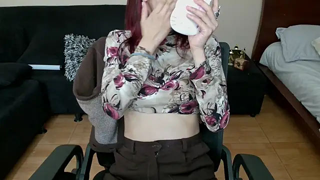 Snapshot of 3badweed3 chatting on February 12, 2025, 1:48 pm 3badweed3 online show from February 12, 2025, 1:48 pm