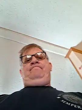 Snapshot of J83560Jason chatting on November 6, 2025, 7:59 pm J83560Jason online show from November 6, 2025, 7:59 pm