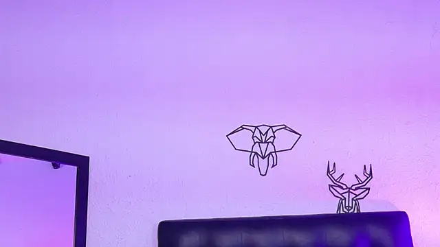 Skinny hottie18 online show from February 8, 2025, 4:25 pm