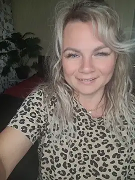 candy queeen online show from May 24, 2026, 11:10 pm