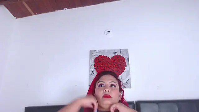 Amara Red online show from October 17, 2025, 3:25 pm