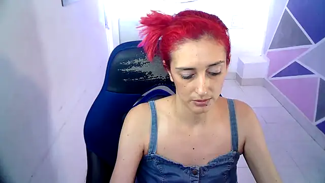 Snapshot of Ruby_Your_Milf chatting on December 27, 2024, 2:36 am Ruby Your Milf online show from December 27, 2024, 2:36 am