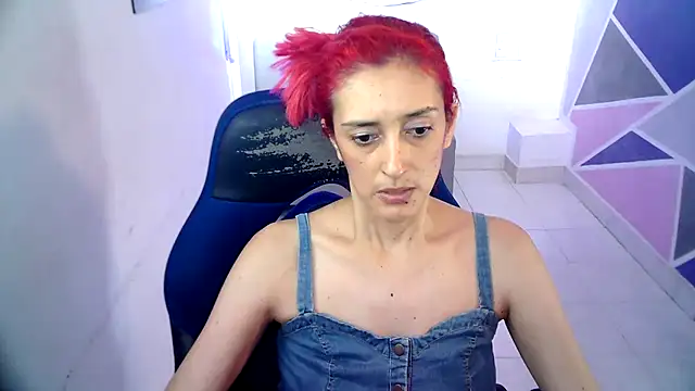 Snapshot of Ruby_Your_Milf chatting on December 28, 2024, 6:08 pm Ruby Your Milf online show from December 28, 2024, 6:08 pm