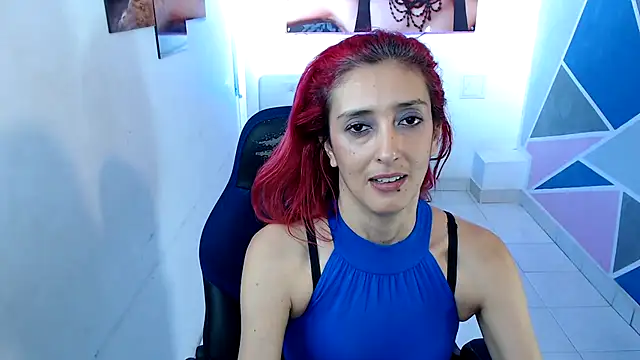 Snapshot of Ruby_Your_Milf chatting on January 31, 2025, 11:56 pm Ruby Your Milf online show from January 31, 2025, 11:56 pm