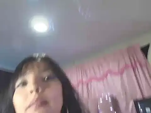 Snapshot of loren_tits24 chatting on January 25, 2025, 12:06 am loren tits24 online show from January 25, 2025, 12:06 am