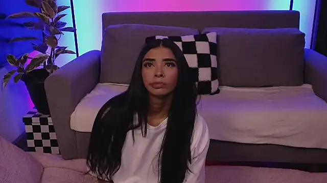 jane hart  online show from November 18, 2025, 11:37 pm