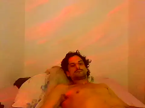 couplemilk online show from December 8, 2024, 12:18 am