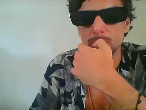 couplemilk online show from January 19, 2025, 10:28 am