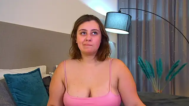 Snapshot of MaryMurray chatting on October 13, 2025, 6:41 pm MaryMurray online show from October 13, 2025, 6:41 pm