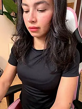 Snapshot of Adriennesexxx chatting on January 13, 2026, 6:24 pm Adriennesexxx online show from January 13, 2026, 6:24 pm