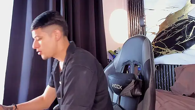 kyle smithxx online show from December 13, 2025, 10:26 pm